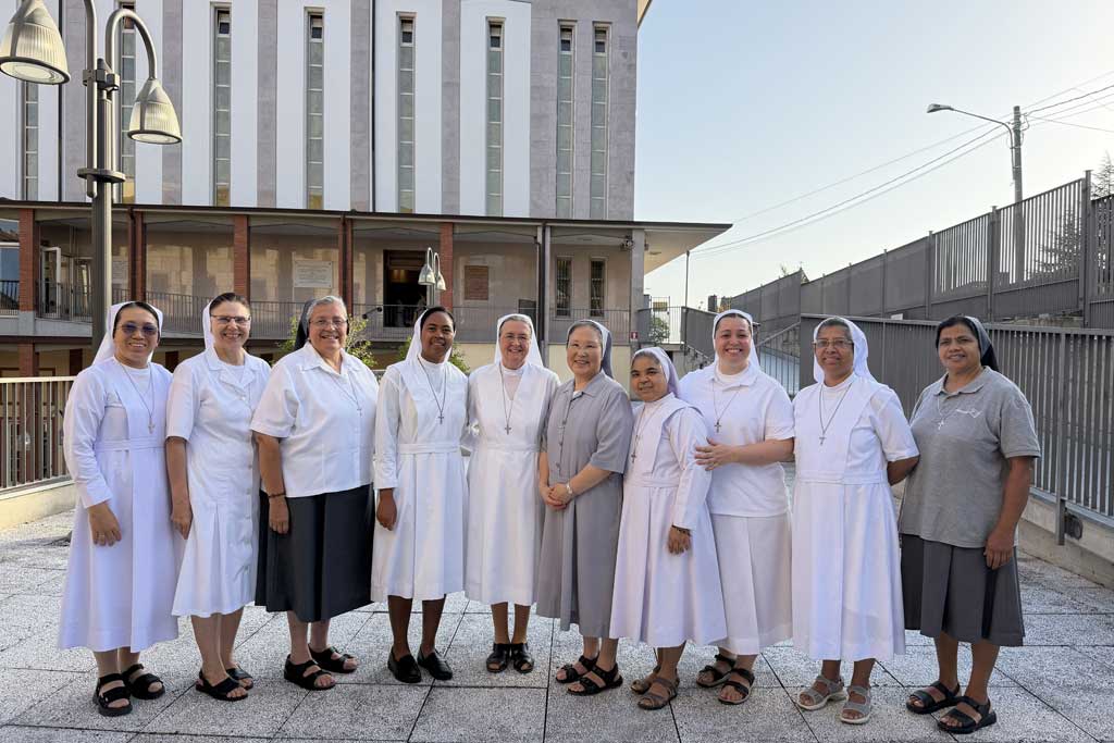 Madre Chiara Cazzuola a Mornese per il 154° anniversario di fondazione dell'Istituto FMA